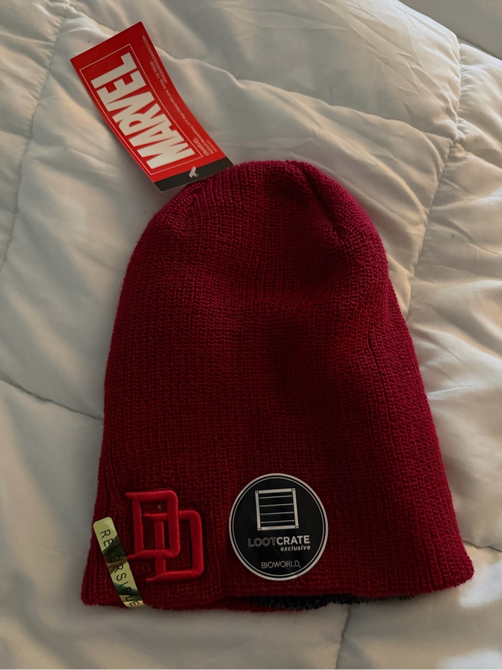 NWT Marvel x Loot Crate Exclusive Daredevil / Punisher Reversible Beanie